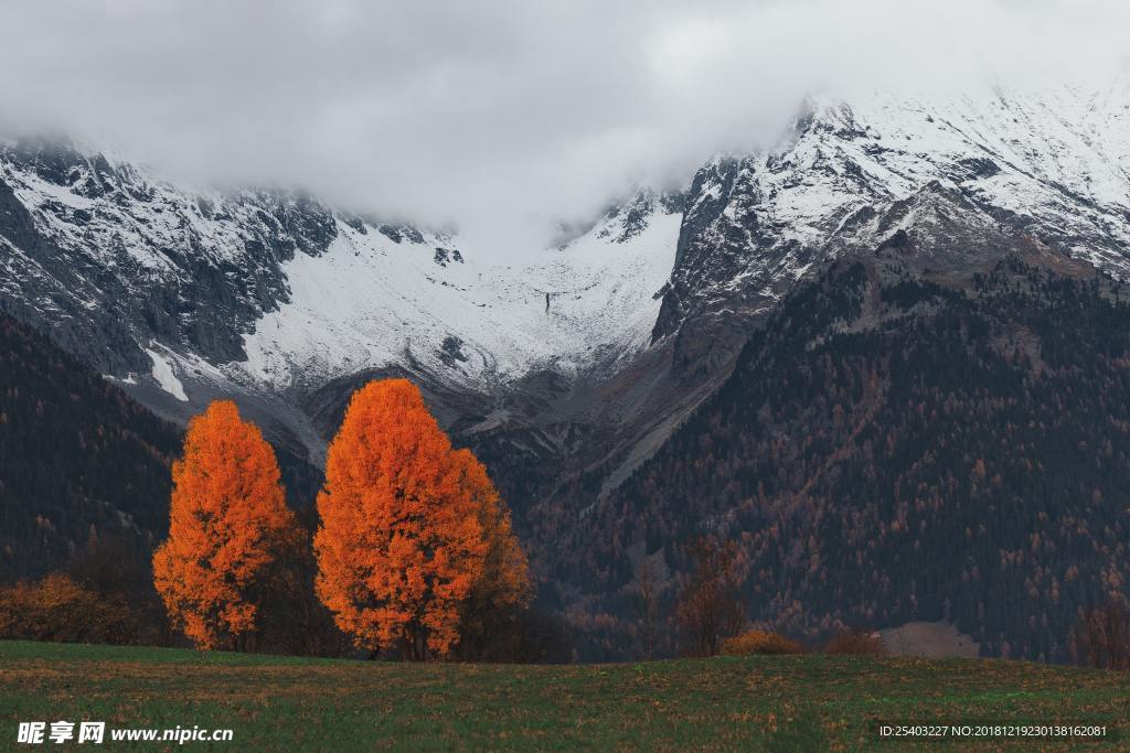 雪山美景