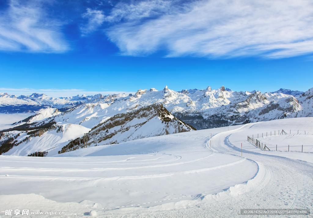 壮丽的雪山风景