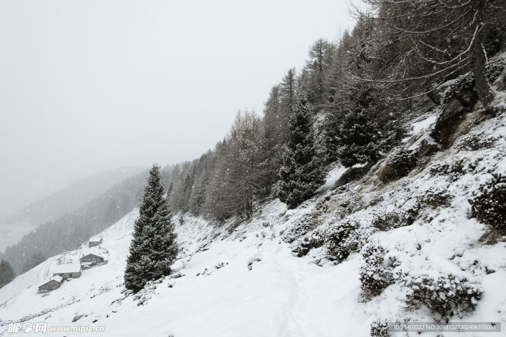 雪山