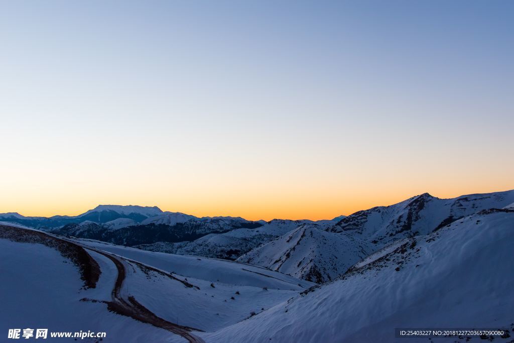 雪山