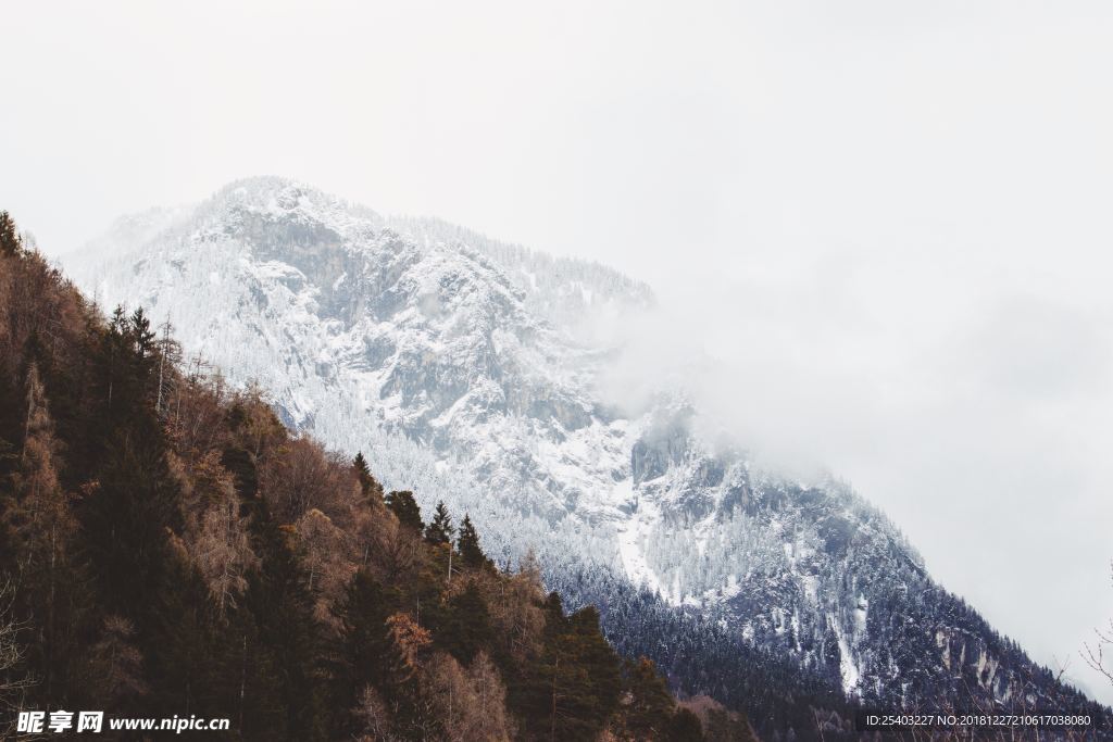 雪山