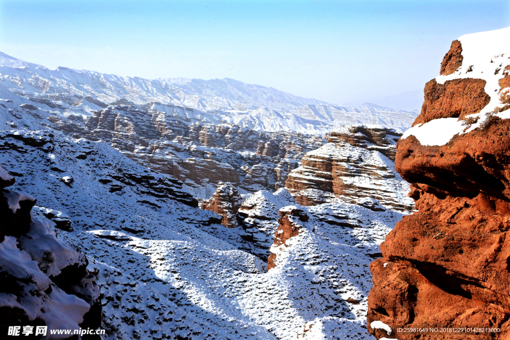 丹霞雪景