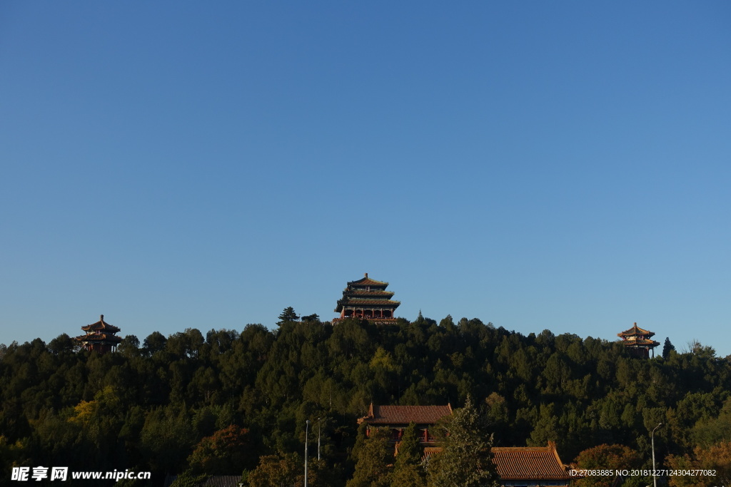 夕阳下的景山公园