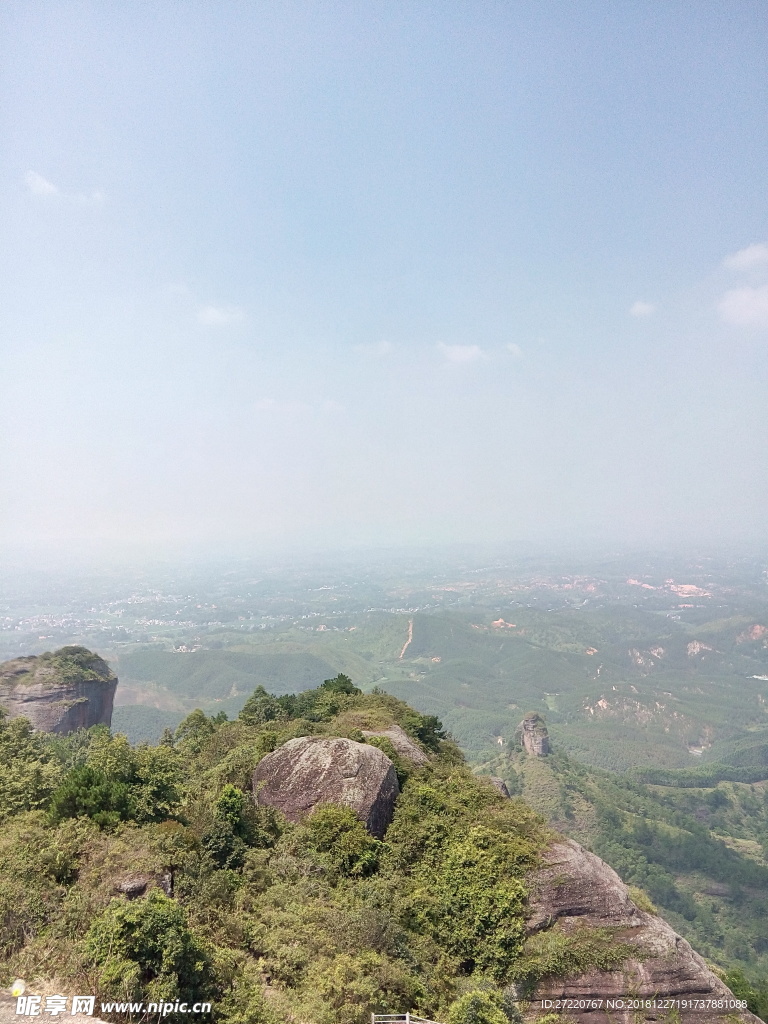 霍山远眺