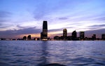 美丽的海滨城市夜景图
