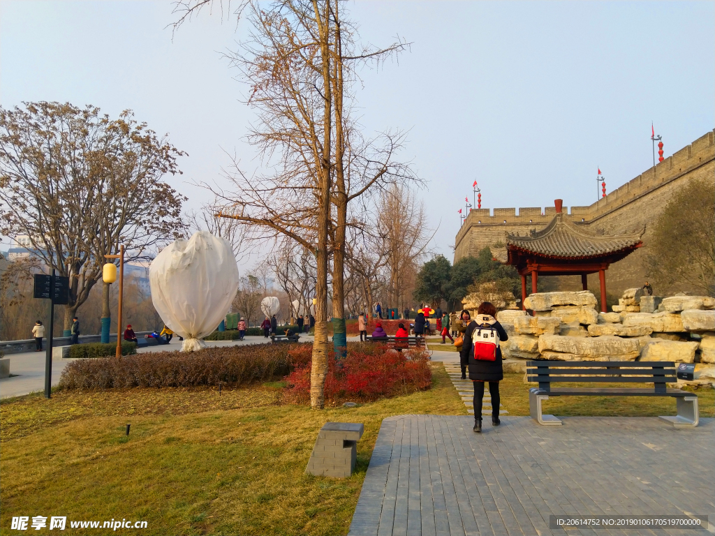 夕阳下的公园美景