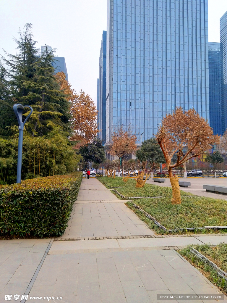 日暮下的城市风景
