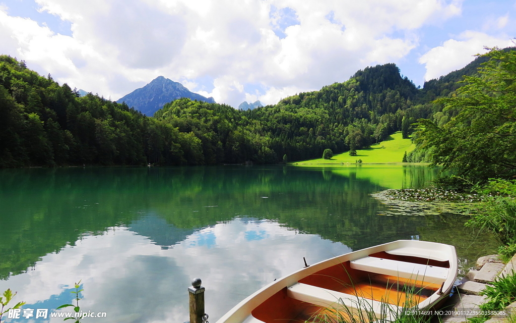 湖泊 草原牧场 山川美景 草原