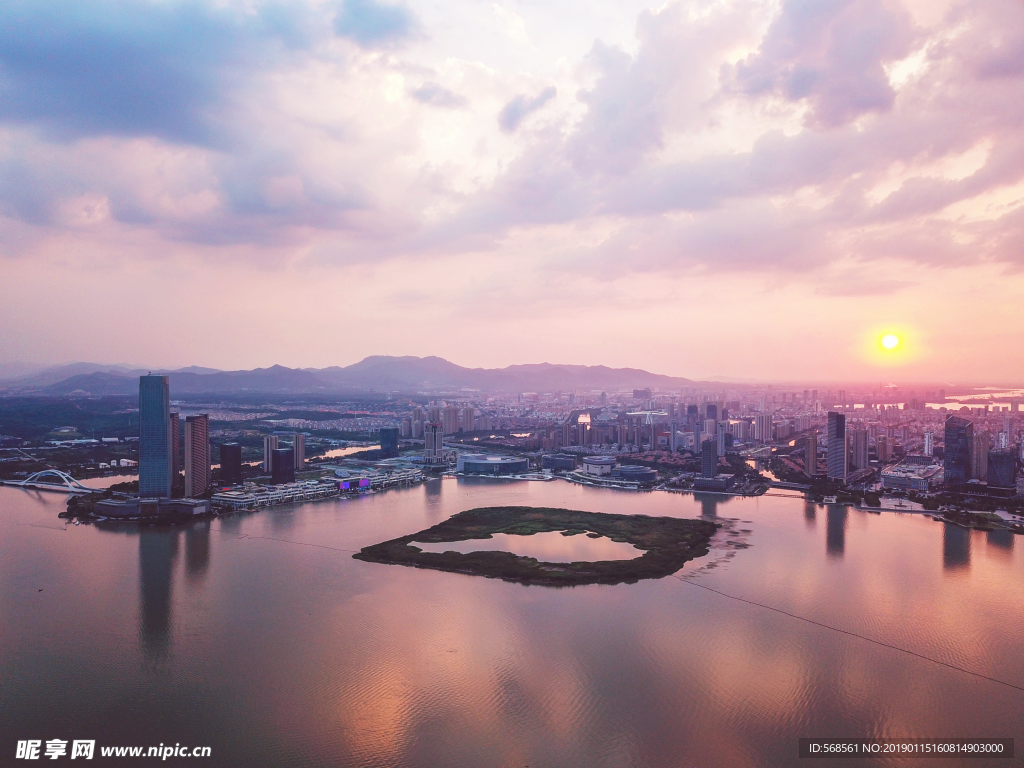 夕照东氿