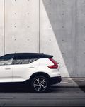SUV高清壁纸家用车