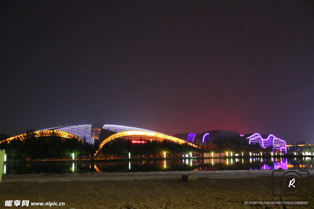 中卫五馆一中心夜景