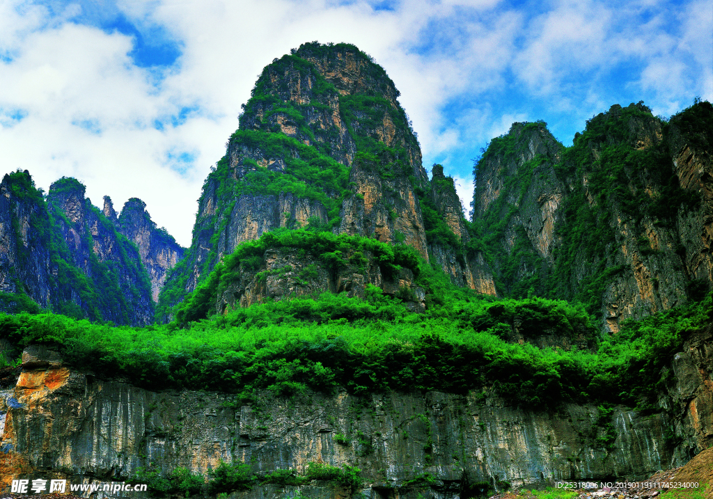 茱萸峰