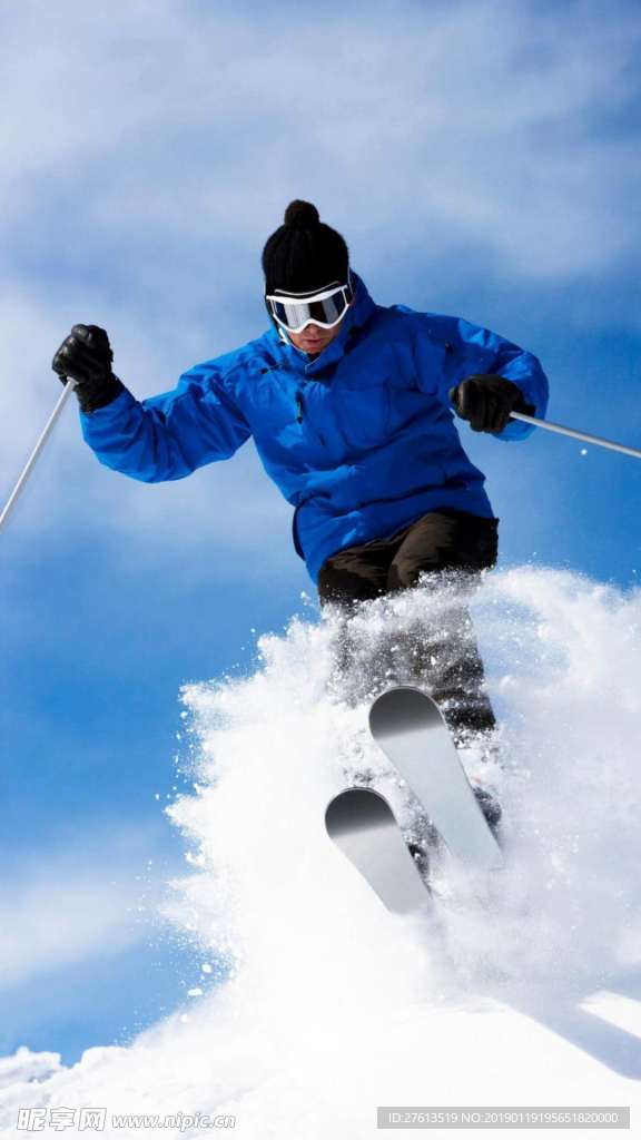 惊险的滑雪运动图片