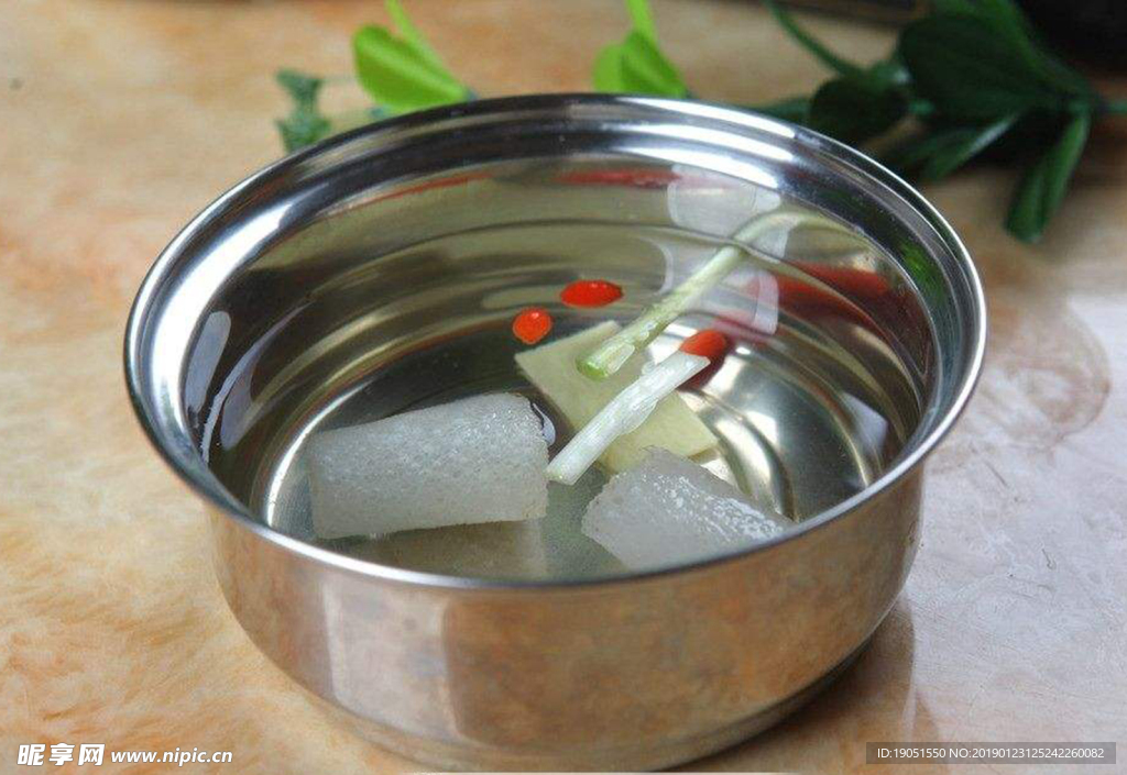 泉水锅底