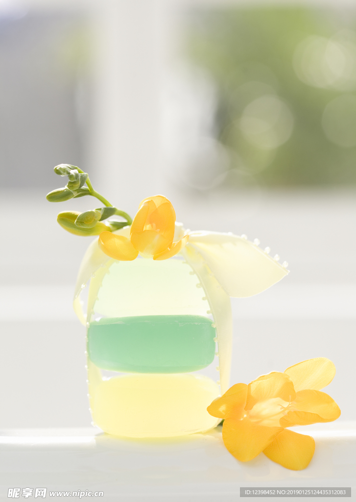 黄色小花