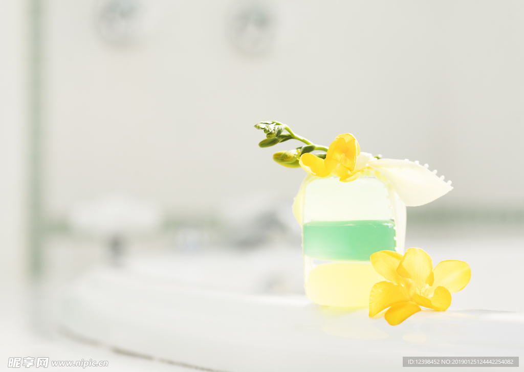 黄色小花