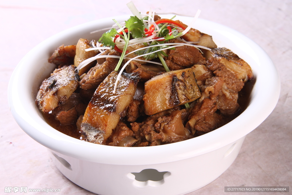 炖鱼肉