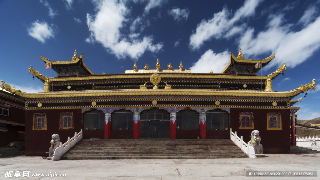 色达寺庙