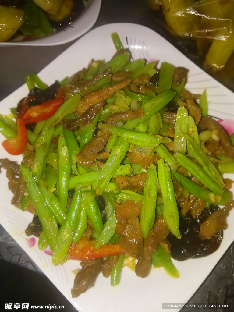 豆角炒肉