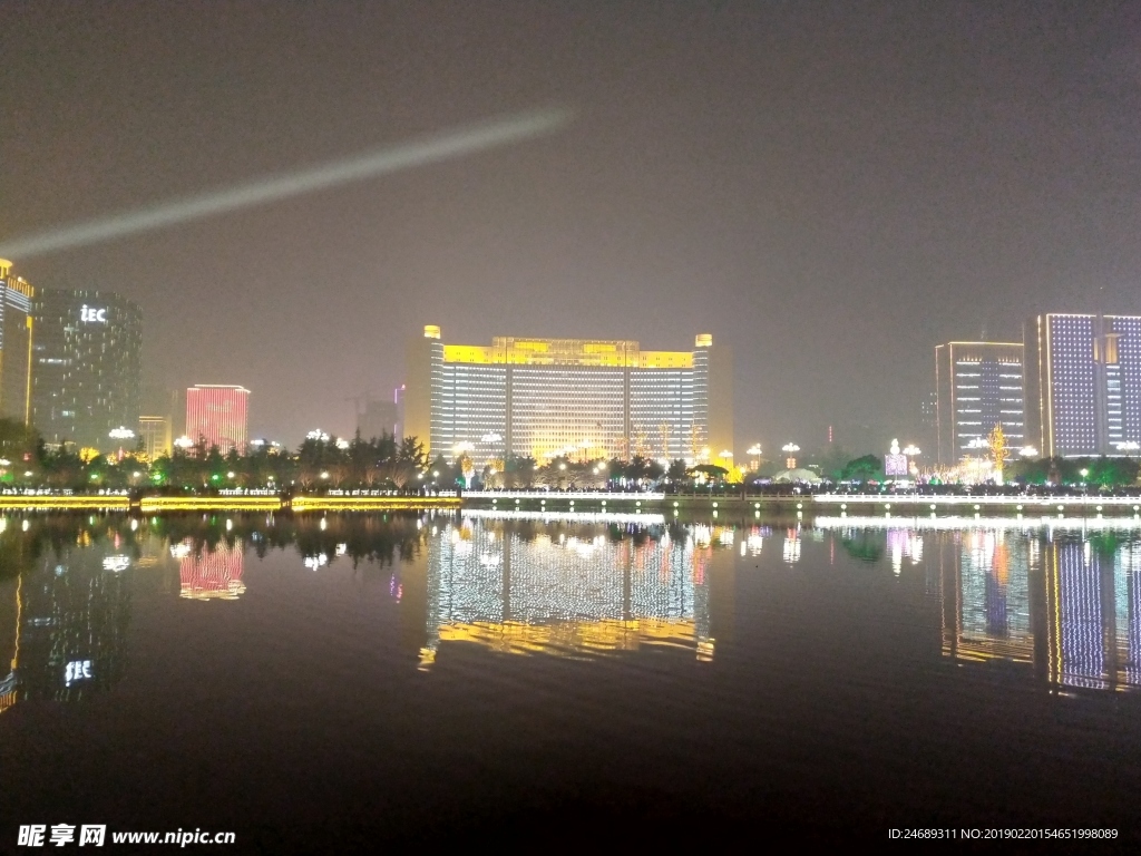 临沂市政府夜景