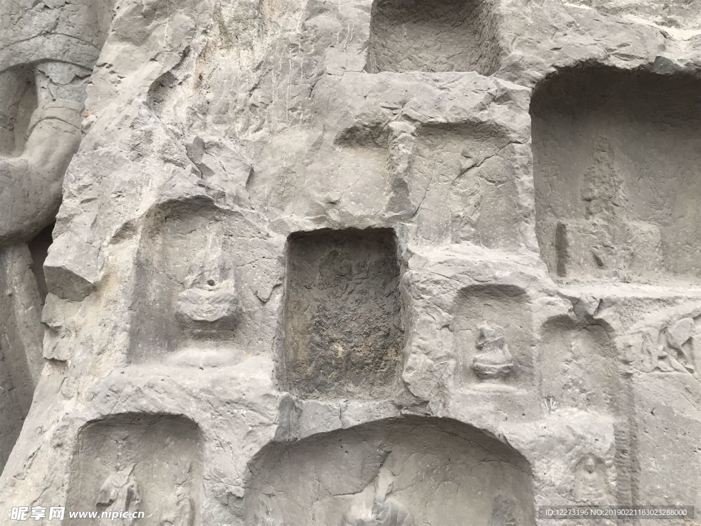 龙门石窟