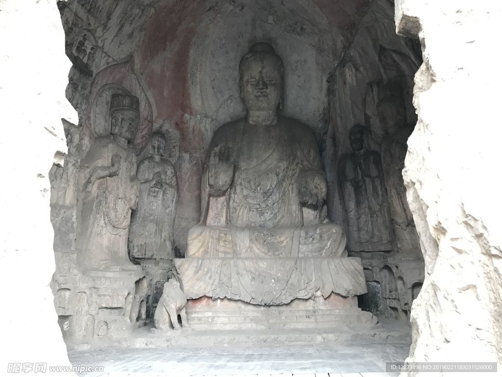 龙门石窟