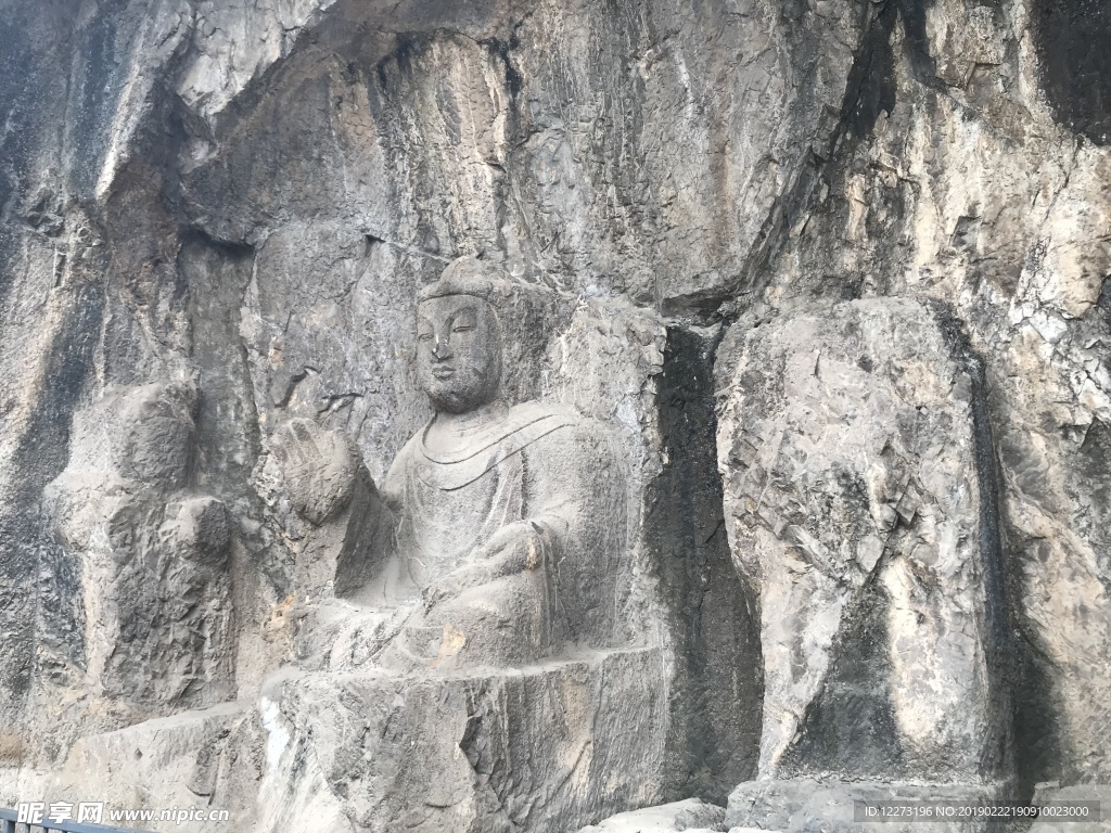 龙门石窟