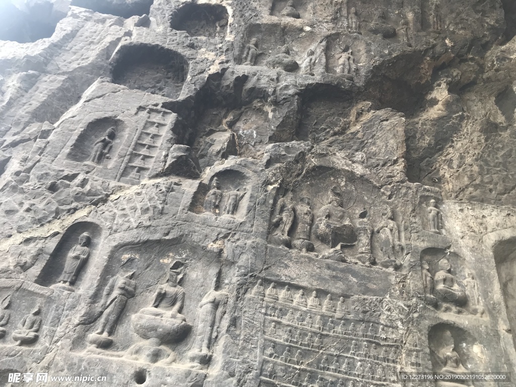 龙门石窟