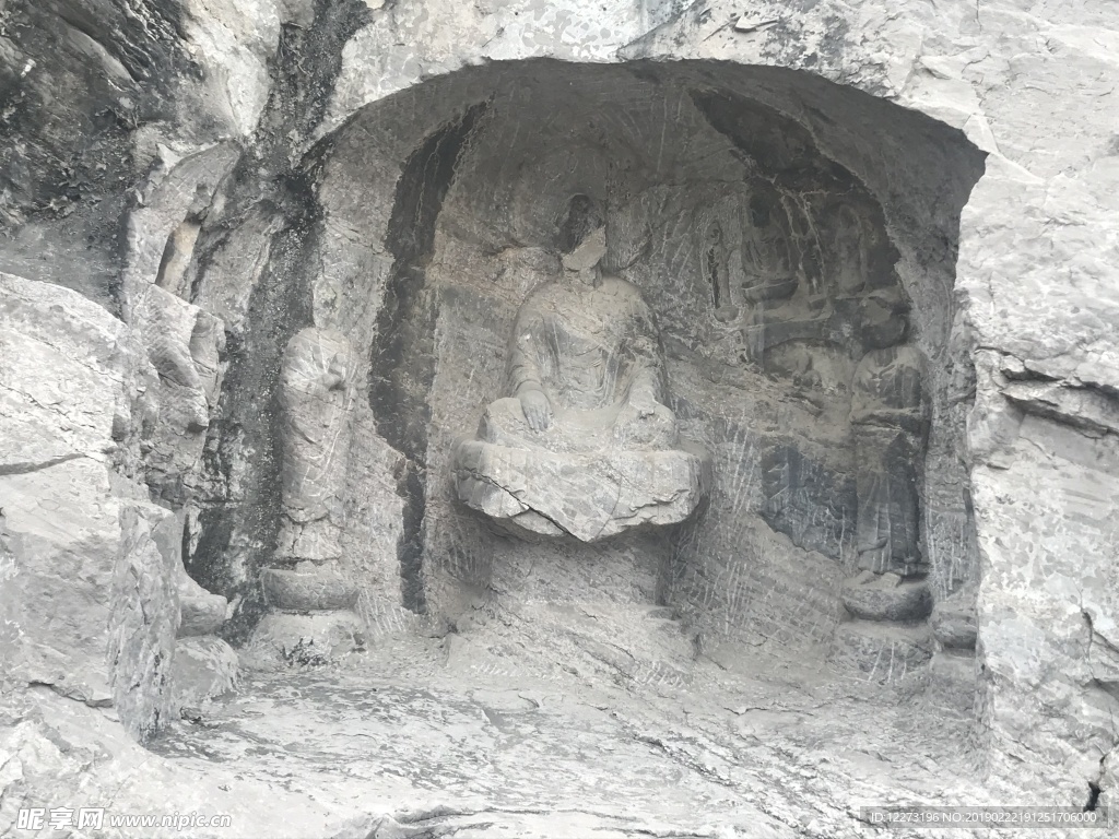 龙门石窟