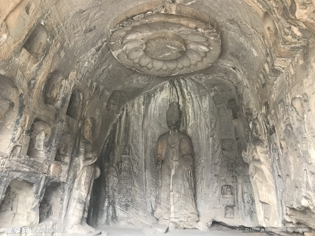 龙门石窟