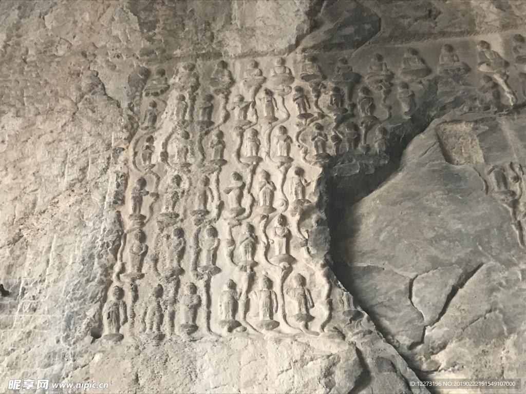 龙门石窟