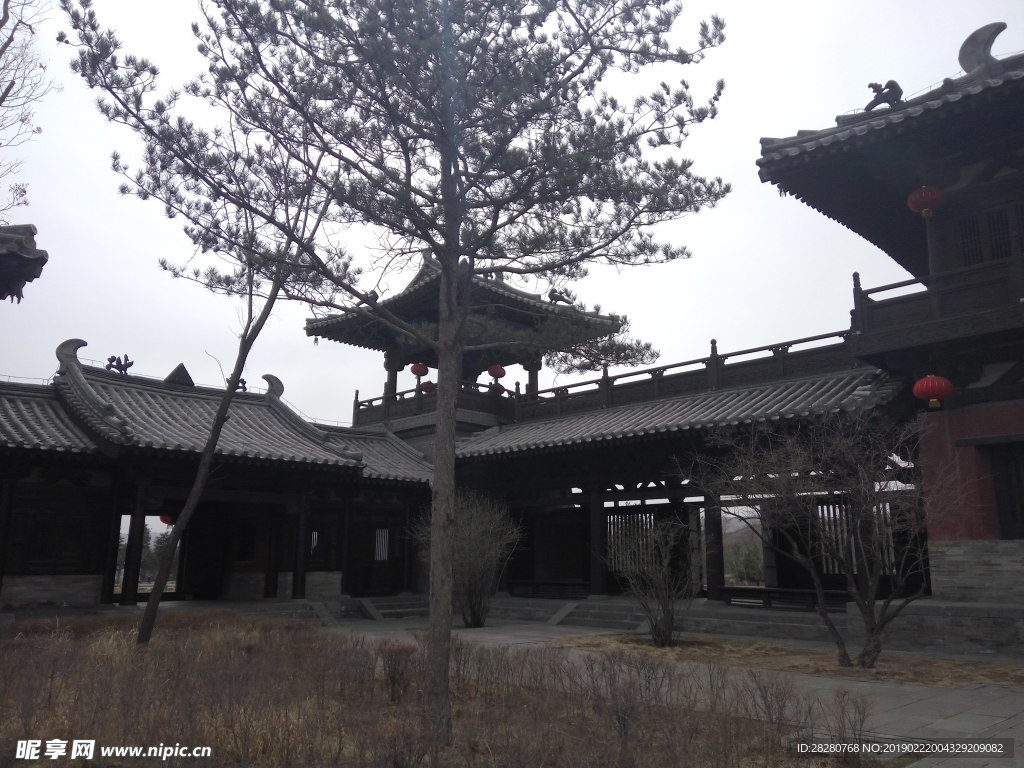 山西建筑