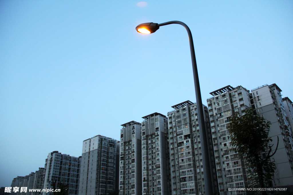 楼宇路灯