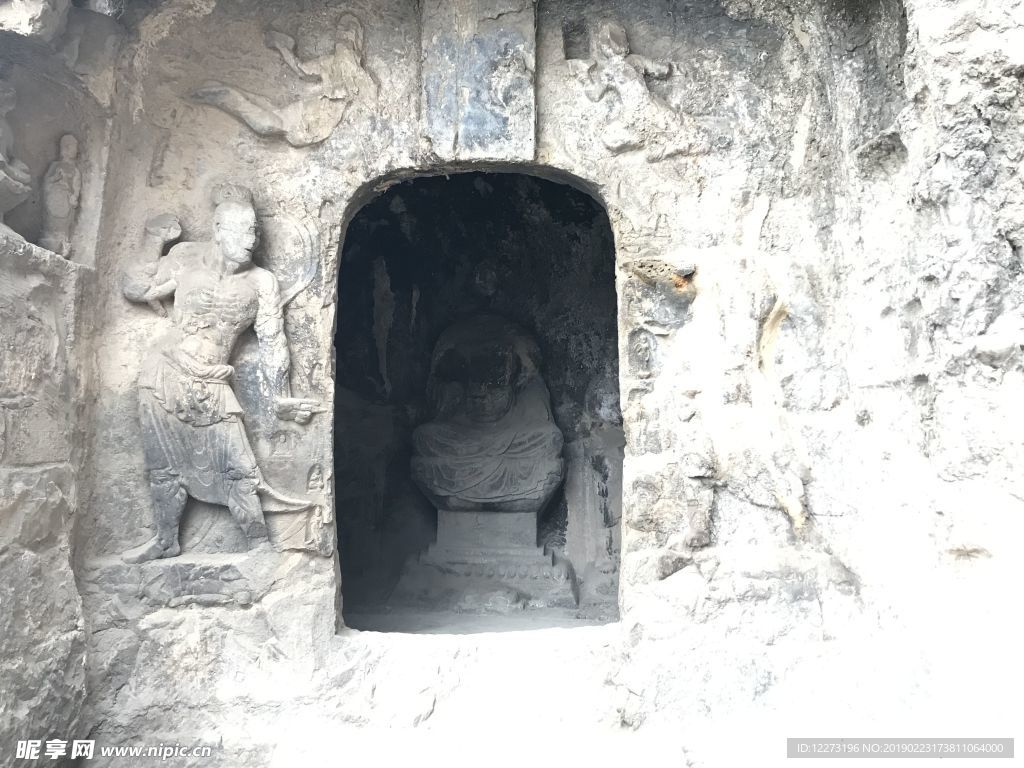龙门石窟
