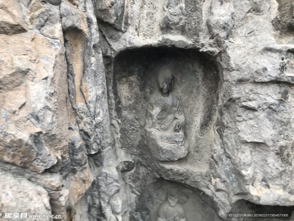 龙门石窟