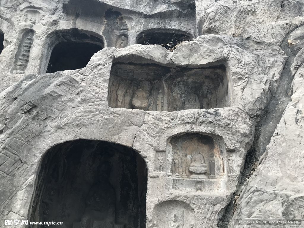 龙门石窟