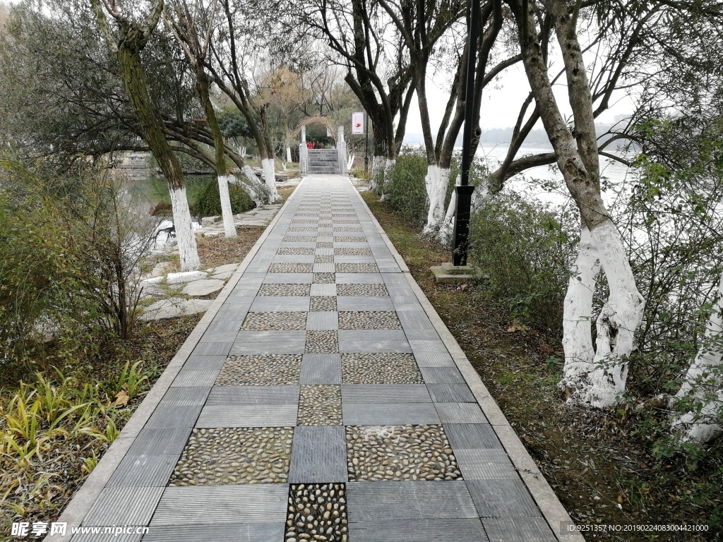 石子路 小石子道路 鹅卵石地面