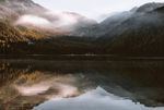 湖