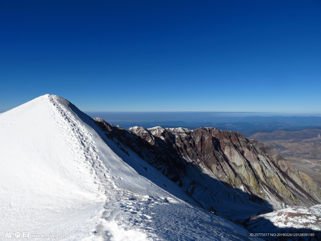 雪山