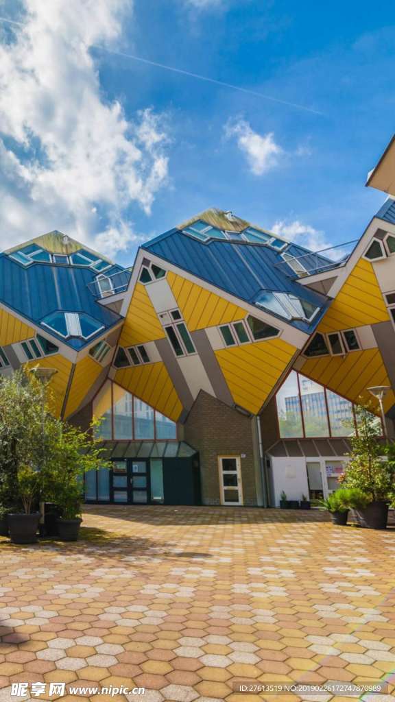 造型奇特的城市建筑图