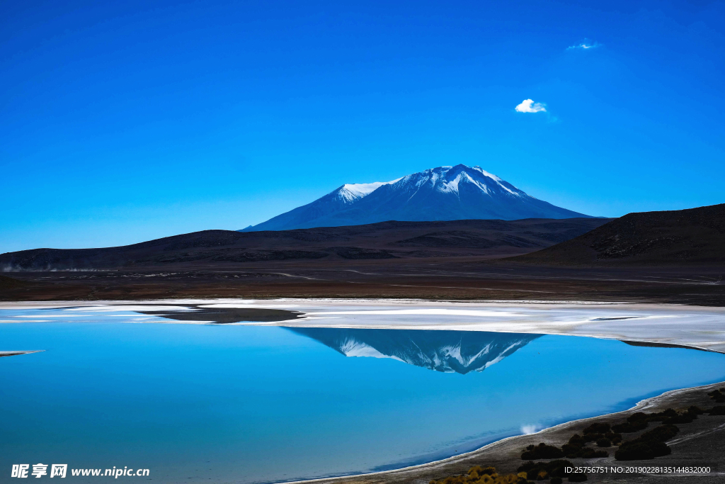 湖水