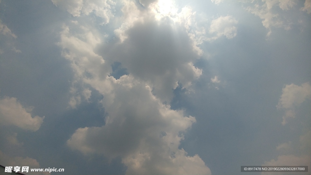 天空