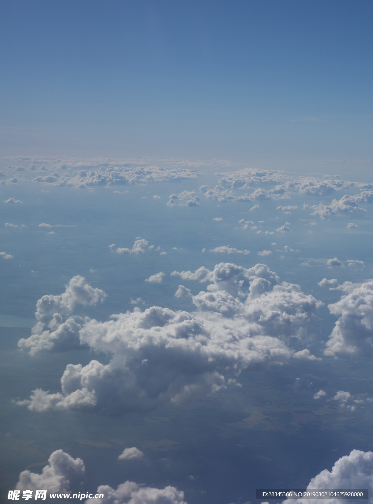 航拍天空