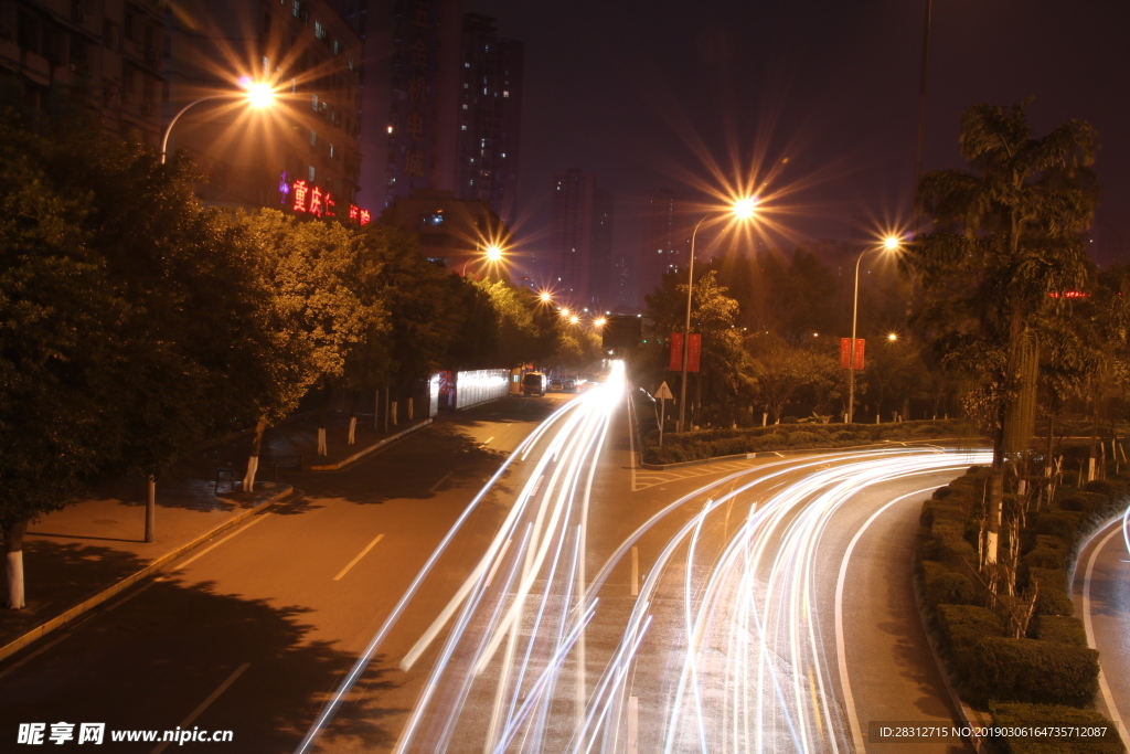 夜景车流