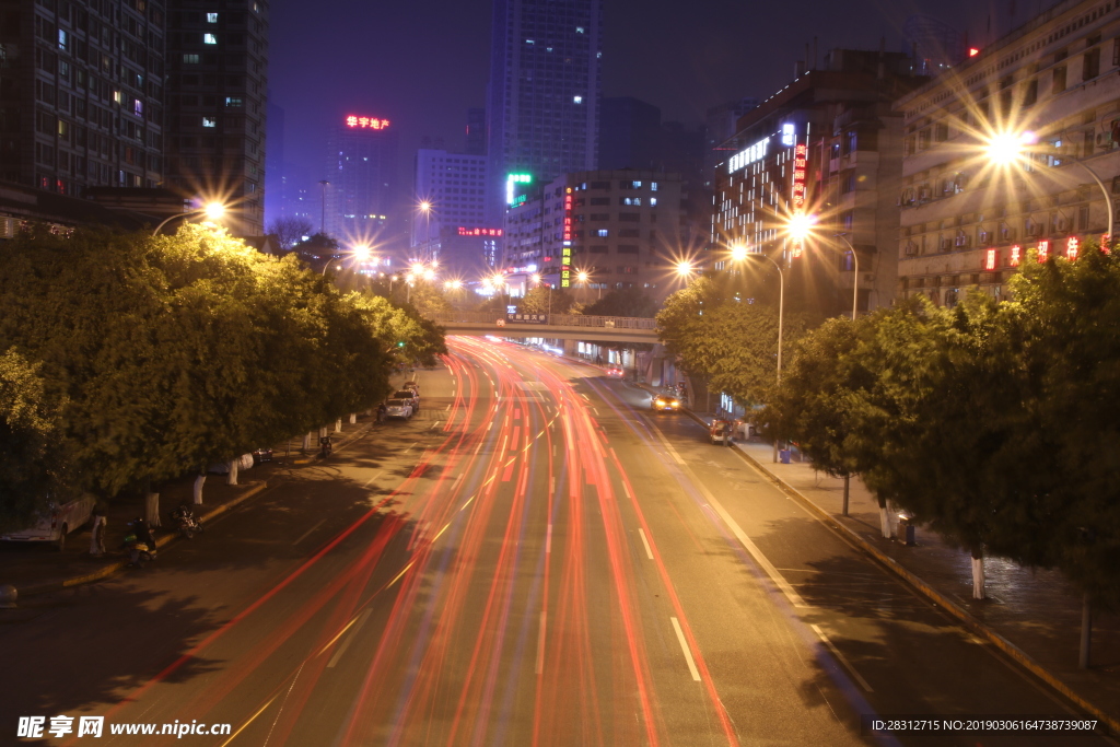 夜景车流