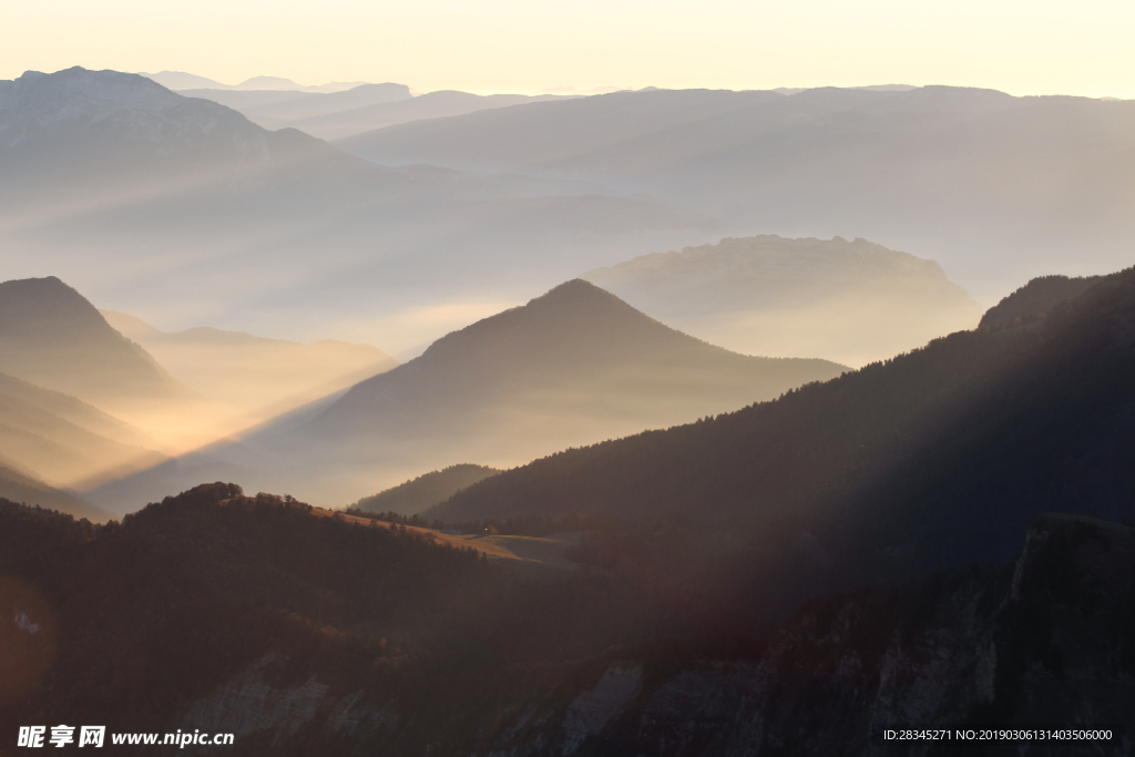 高山日出