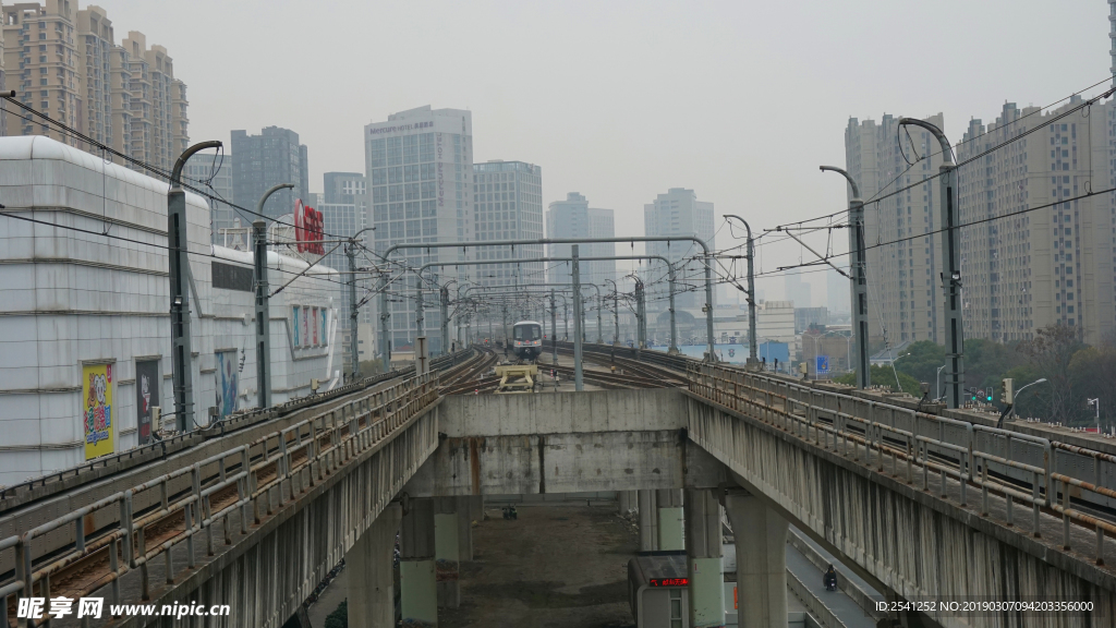 地铁轨道