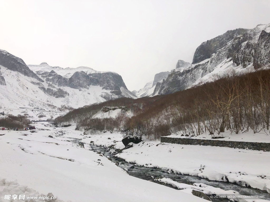 雪山