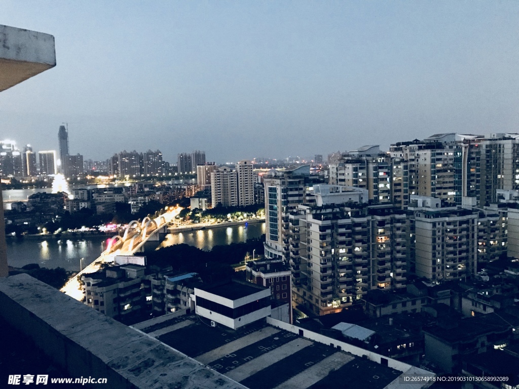 城市
