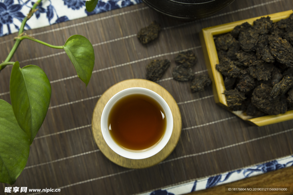 普洱茶茶叶茶汤